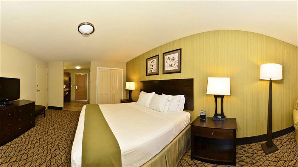 Holiday Inn Express & Suites - Williston By Ihg Εξωτερικό φωτογραφία