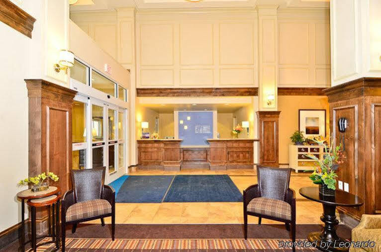Holiday Inn Express & Suites - Williston By Ihg Εξωτερικό φωτογραφία